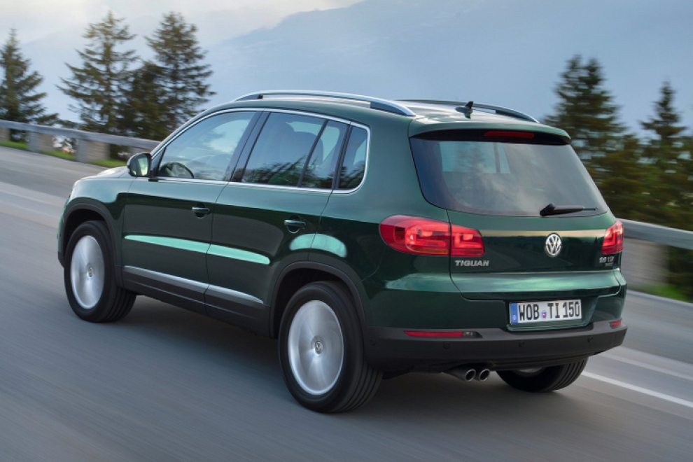 Volkswagen Tiguan 2011 кроссовер