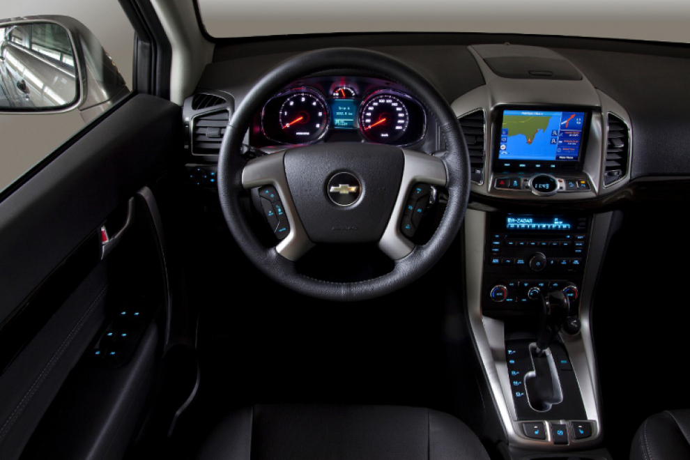 Салон Chevrolet Captiva 2013 кроссовер