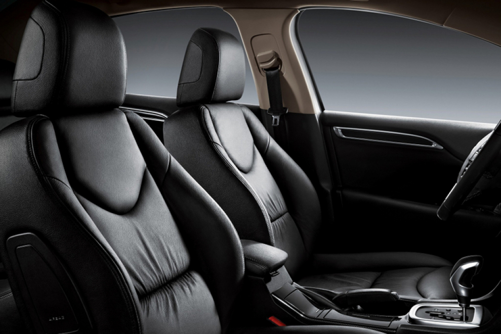 Салон Citroen C4 2013 седан