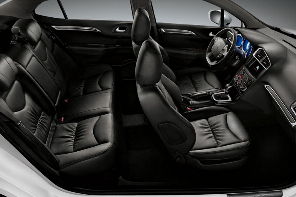 Салон Citroen C4 2013 седан