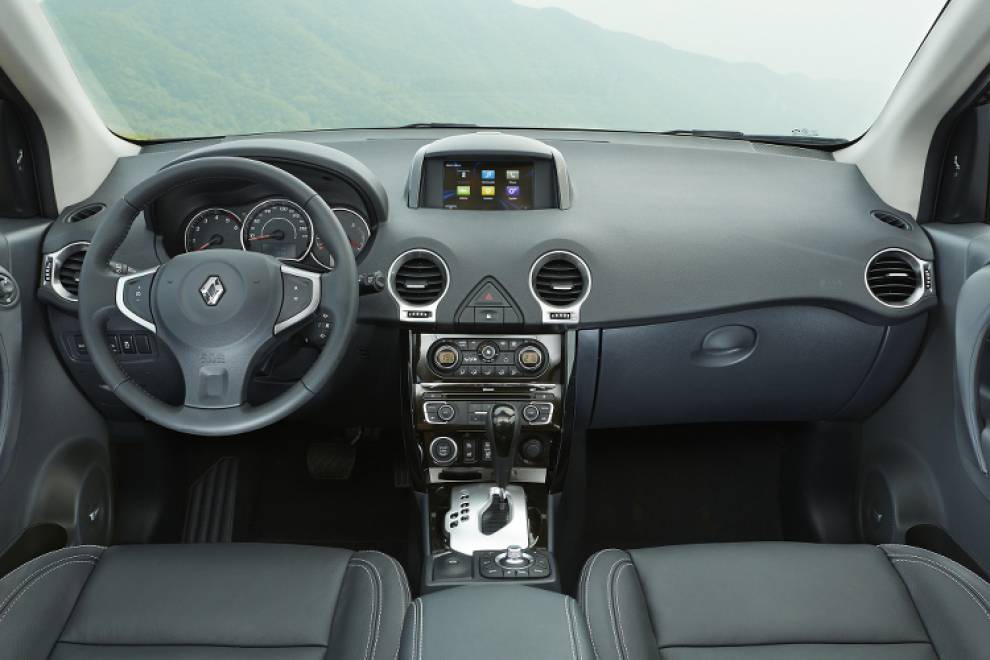 Салон Renault Koleos 2013 кроссовер