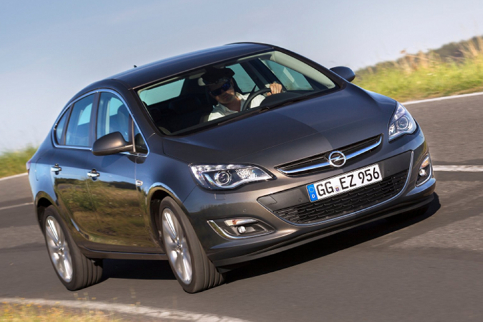 Opel Astra 2012 