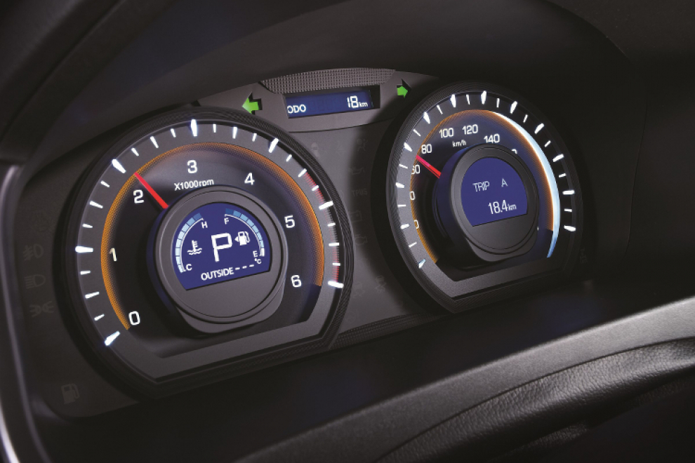 Салон SsangYong Actyon 2013 кроссовер