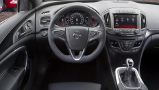   Opel Insignia OPC  / 