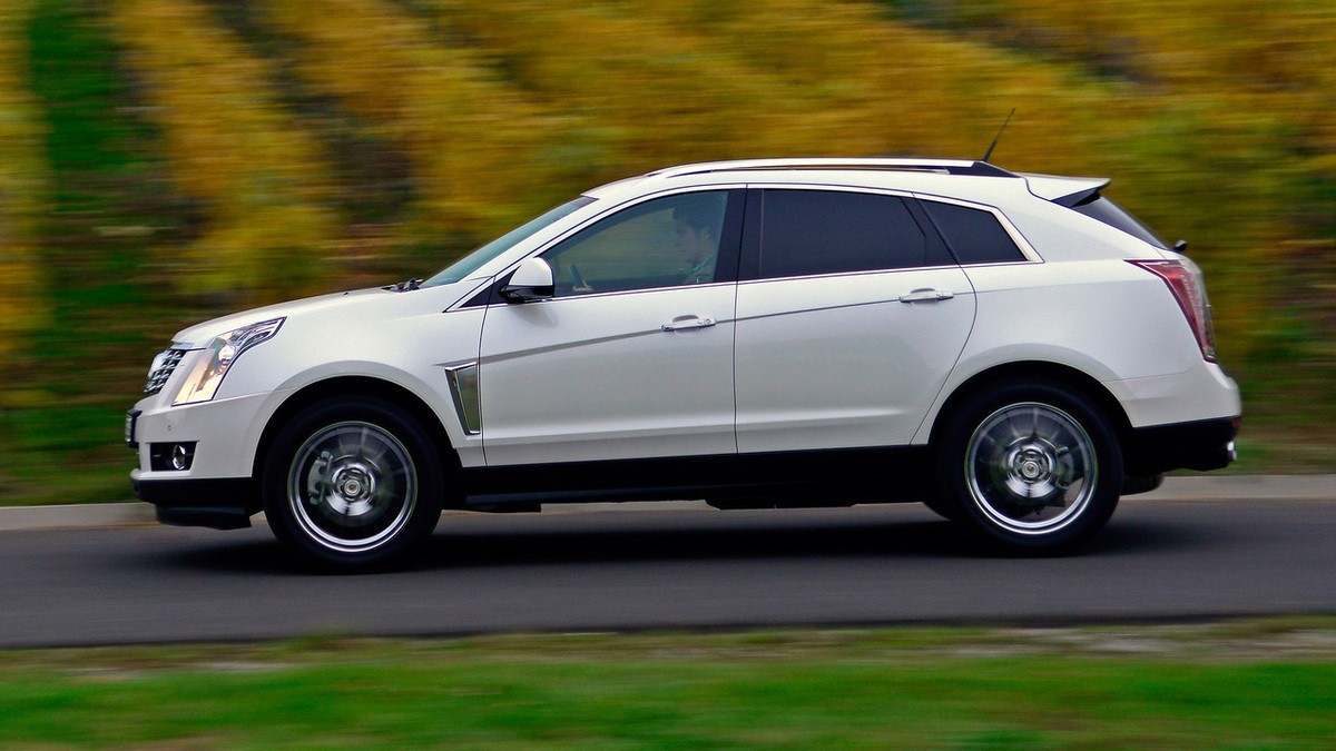 Cadillac SRX С„РѕС‚Рѕ