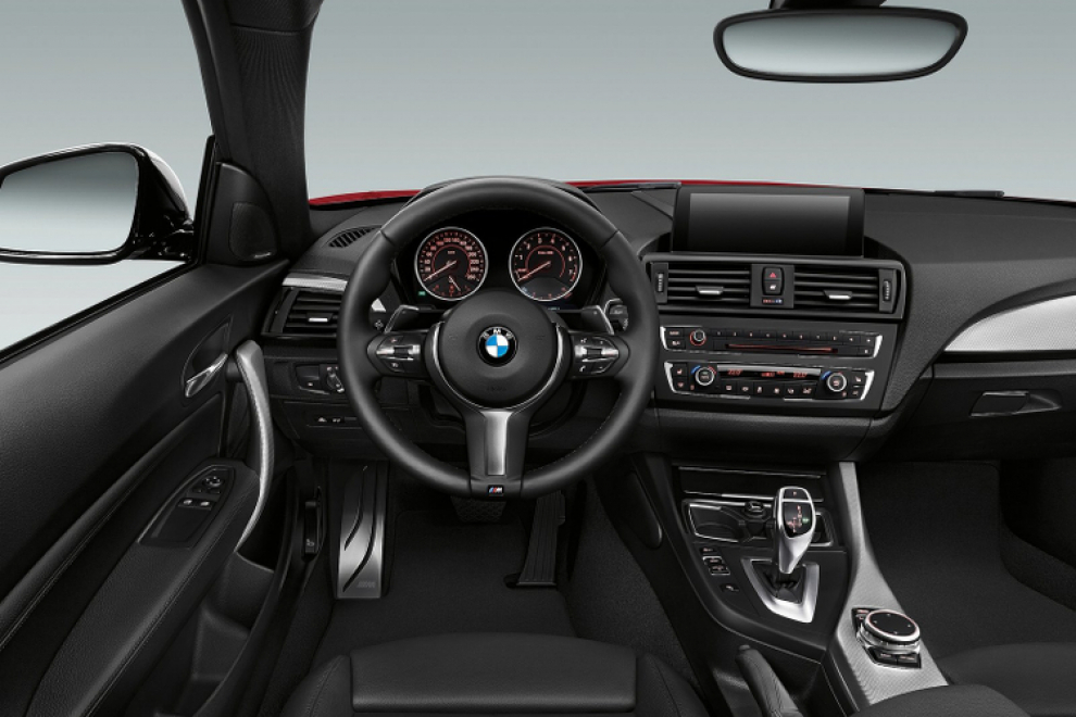 Салон BMW 2 Series Coupe 2014 купе