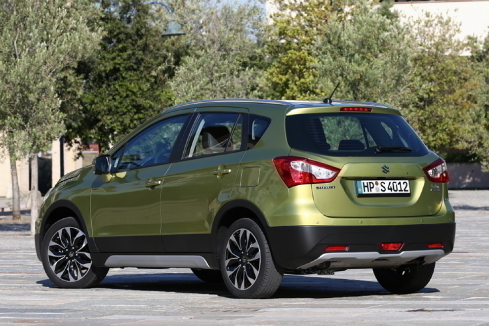 Suzuki New SX4 2013 кроссовер