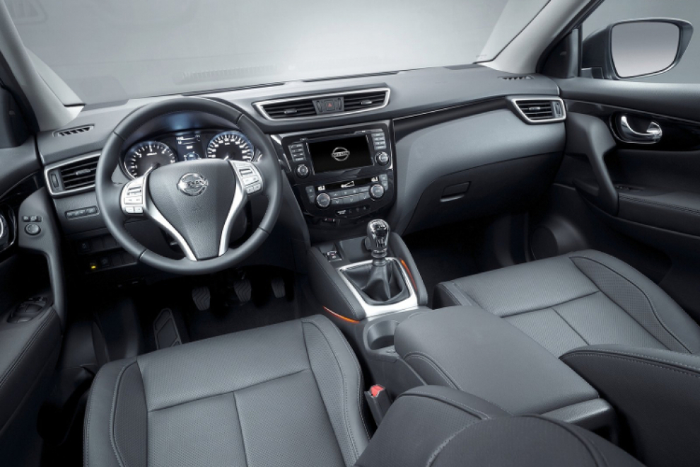 Салон Nissan Qashqai 2014 кроссовер