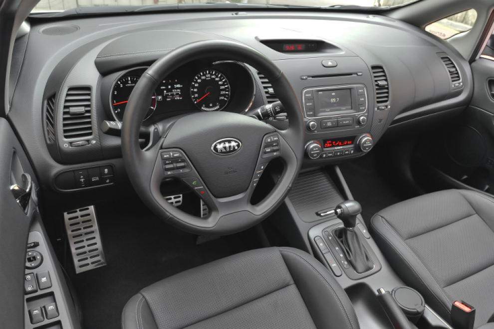 Салон Kia Cerato 2013 седан