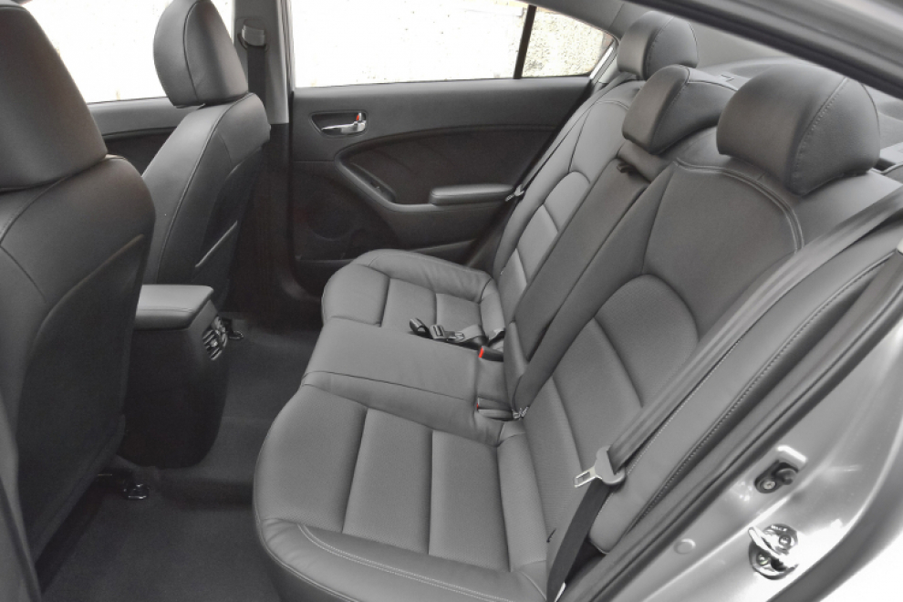 Салон Kia Cerato 2013 седан