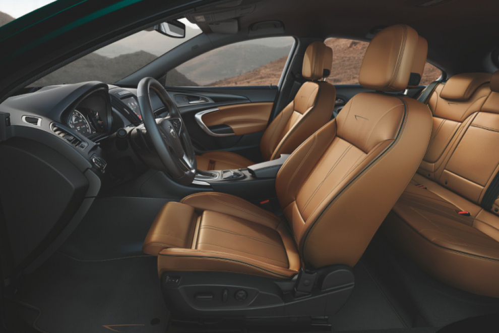 Салон Opel Insignia 2014 седан