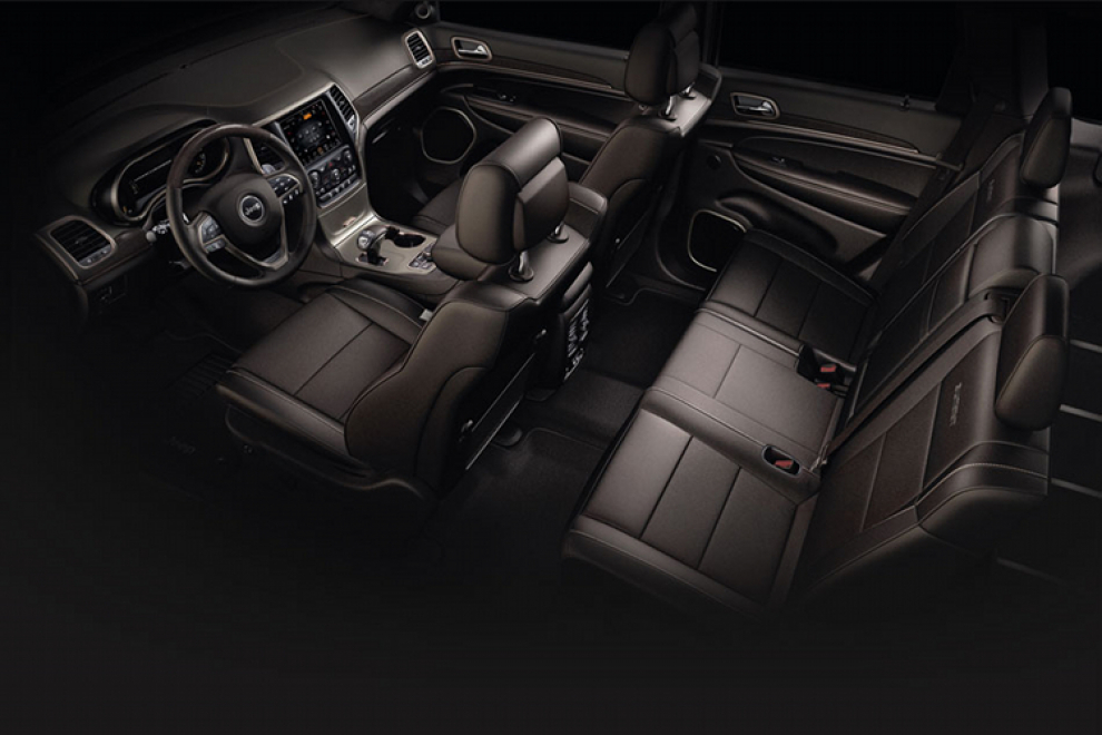 Салон Jeep Grand Cherokee 2014 внедорожник
