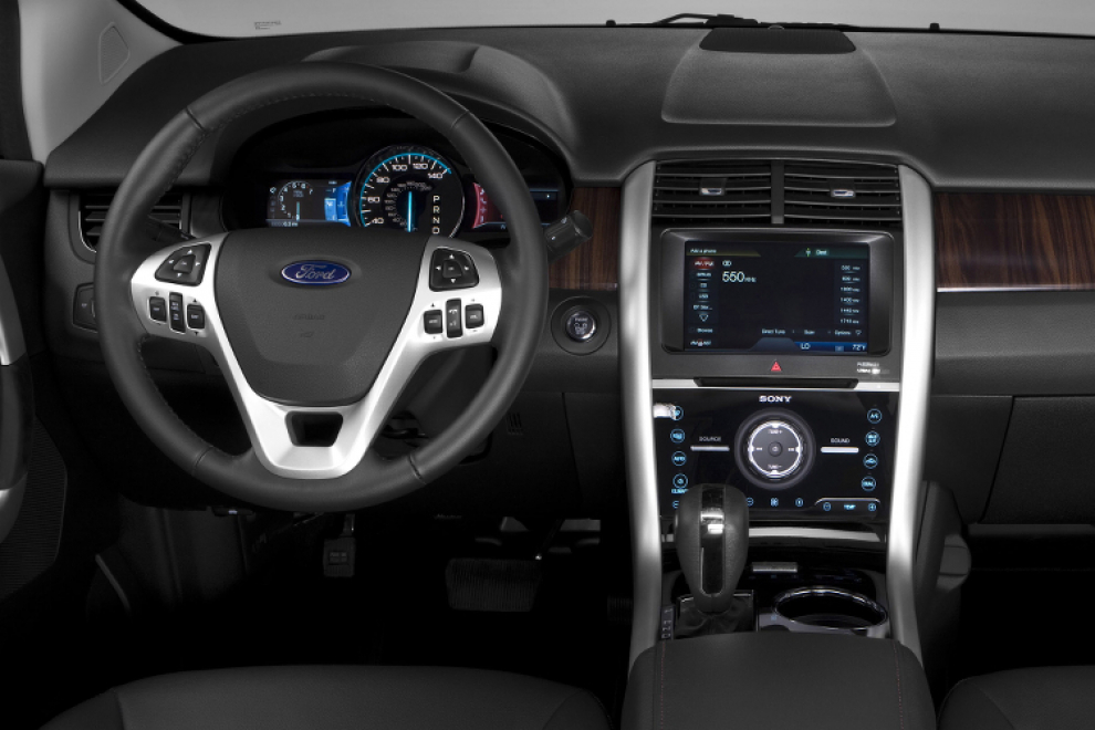 Салон Ford Edge 2010 кроссовер