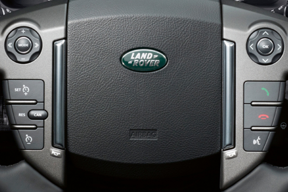 Салон Land Rover Freelander 2 2013 внедорожник