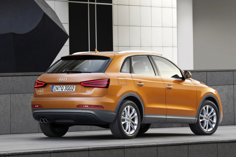 Audi Q3 2011 кроссовер