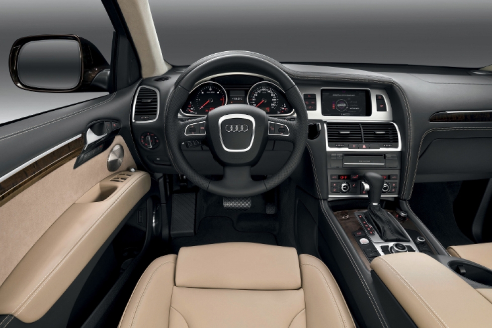  Audi Q7 2011 