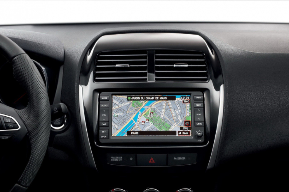 Салон Citroen C4 Aircross 2012 кроссовер