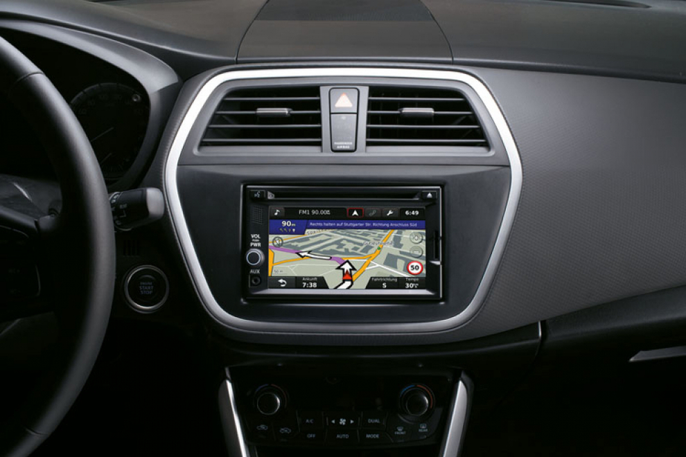 Салон Suzuki New SX4 2013 кроссовер