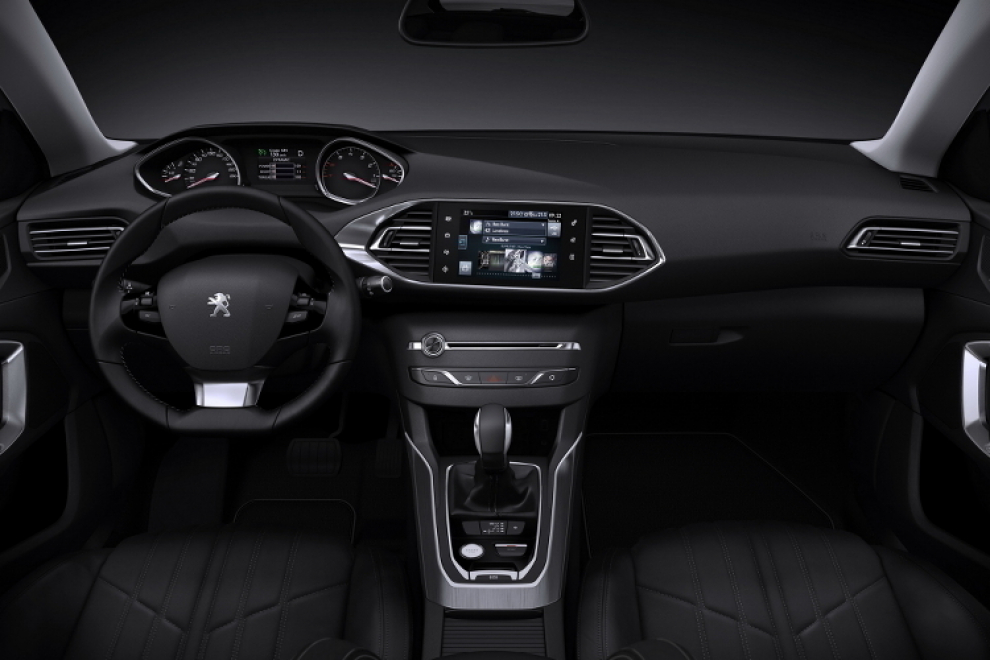 Салон Peugeot 308 SW 2014