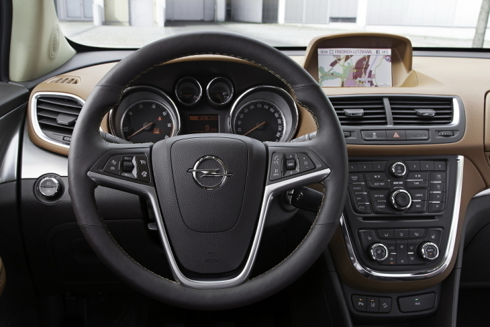 Салон Opel Mokka 2014 кроссовер