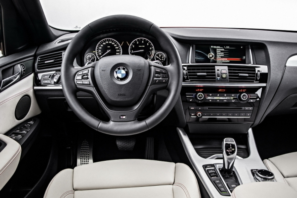 Салон BMW X4 2014 кроссовер
