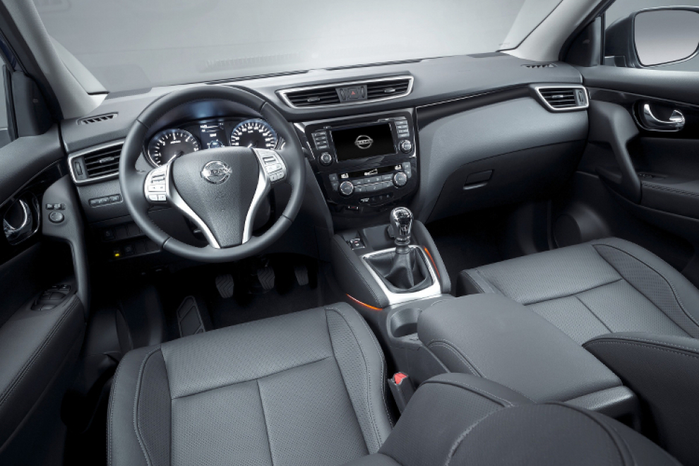 Салон Nissan Qashqai 2014 кроссовер