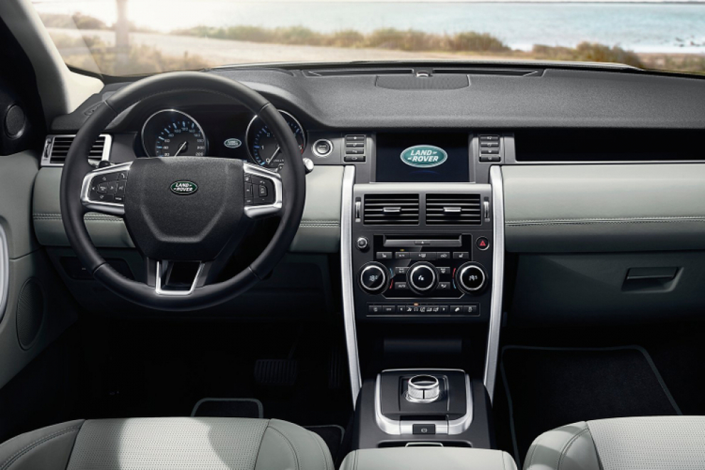 Салон Land Rover Discovery Sport 2015 (Ленд Ровер Дискавери Спорт) 2015 кроссовер