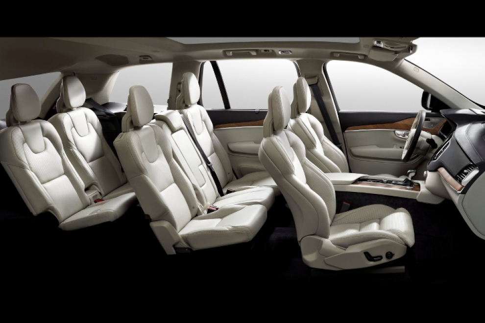 Салон Volvo XC90 2015 кроссовер