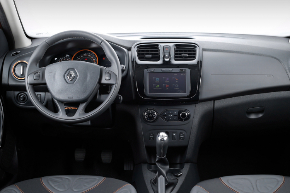 Салон Renault Sandero Stepway хэтчбек 2013