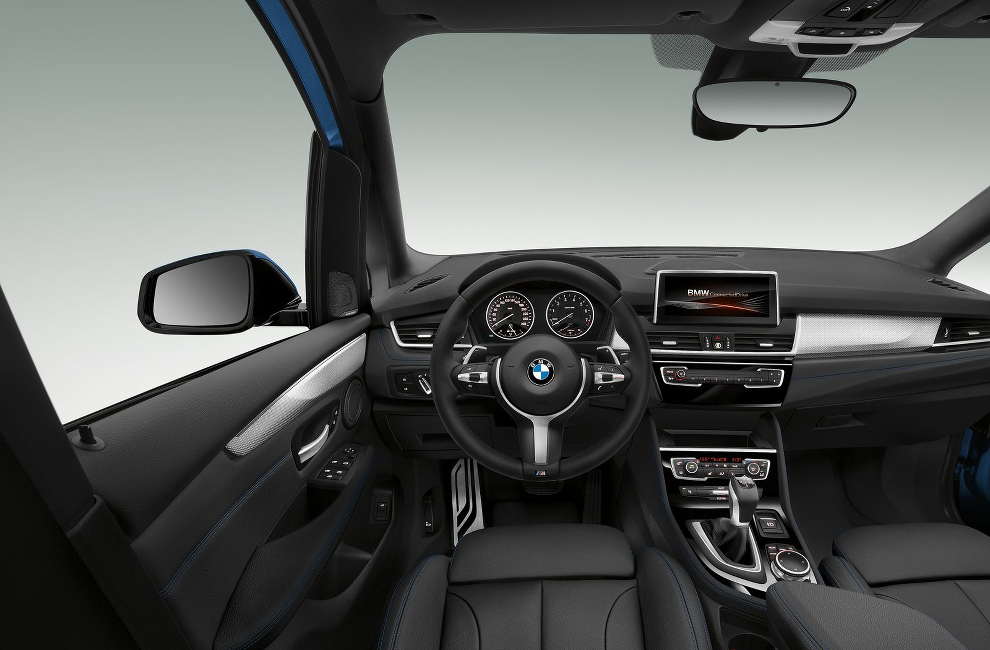 Салон BMW 2-Series Gran Tourer компактвэн 2015
