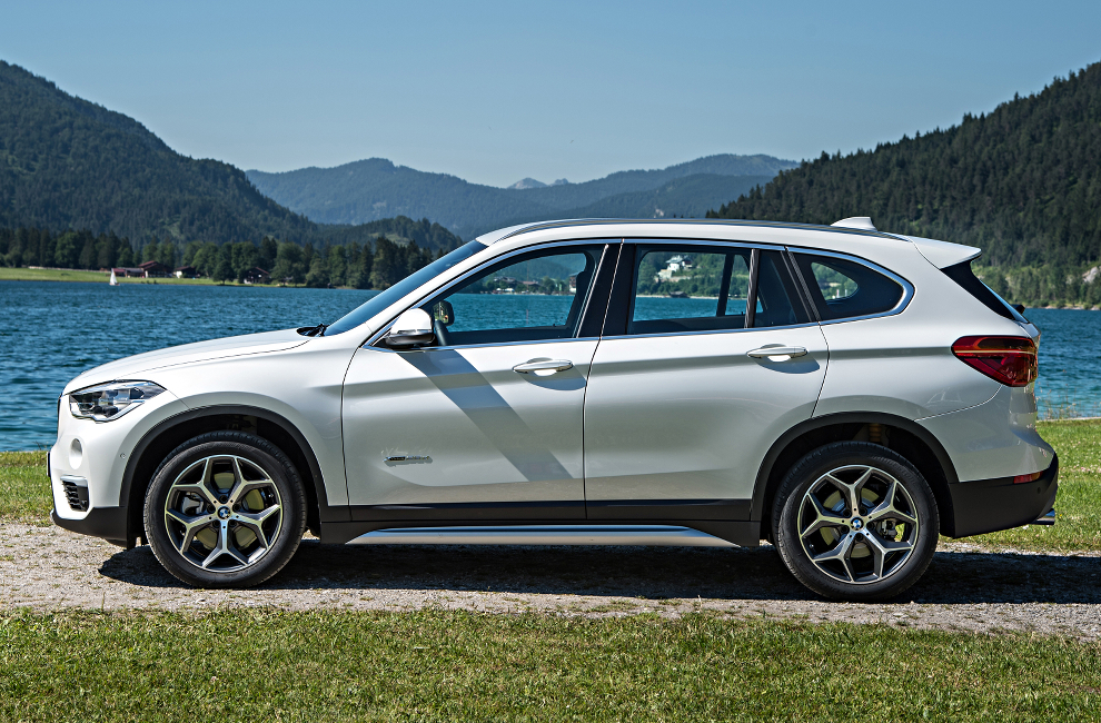 BMW X1 2015 кроссовер