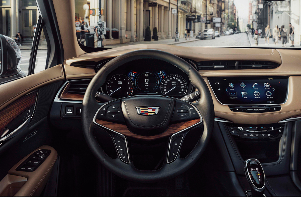 Салон Cadillac XT5 2016 кроссовер