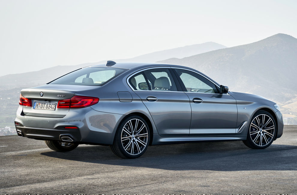 BMW 5-series (БМВ 5 серии) 2017 седан