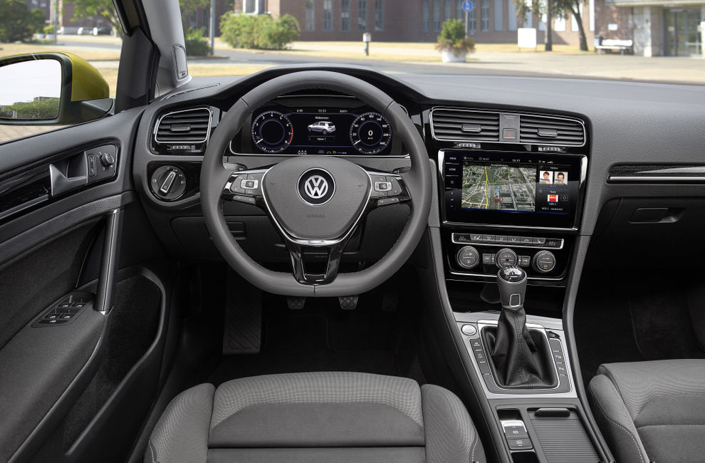 Салон Volkswagen Golf (Фольксваген Гольф) 2017 хэтчбек