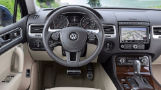   Volkswagen Touareg R-line