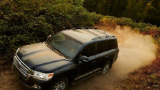   Toyota Land Cruiser 200  Safety (7 )