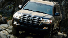   Toyota Land Cruiser 200  Safety (7 )