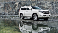   Toyota Land Cruiser Prado  7