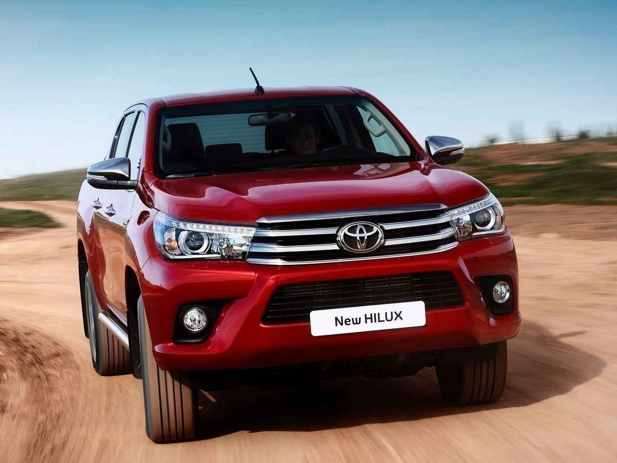 Тойота Hilux 2018