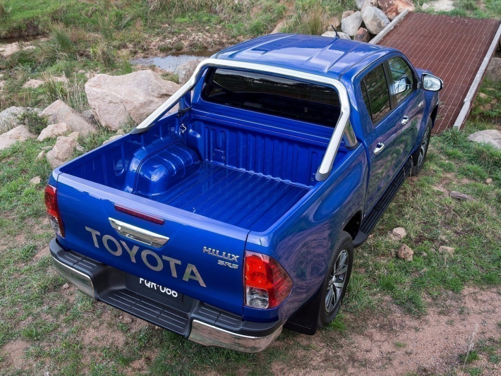 ���� Toyota Hilux