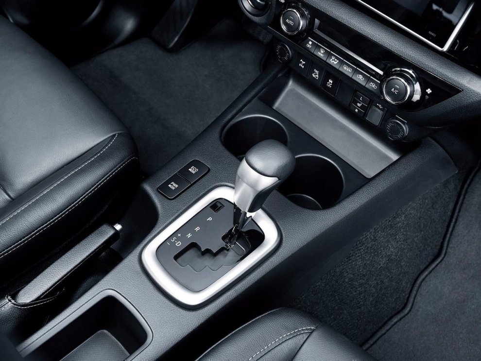 ���� Toyota Hilux