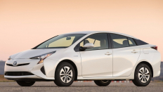   Toyota Prius  ( ) / <br><span> 1.8 / 122 .. /  /  </span>