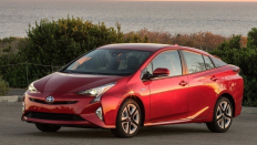   Toyota Prius  ( ) / <br><span> 1.8 / 122 .. /  /  </span>