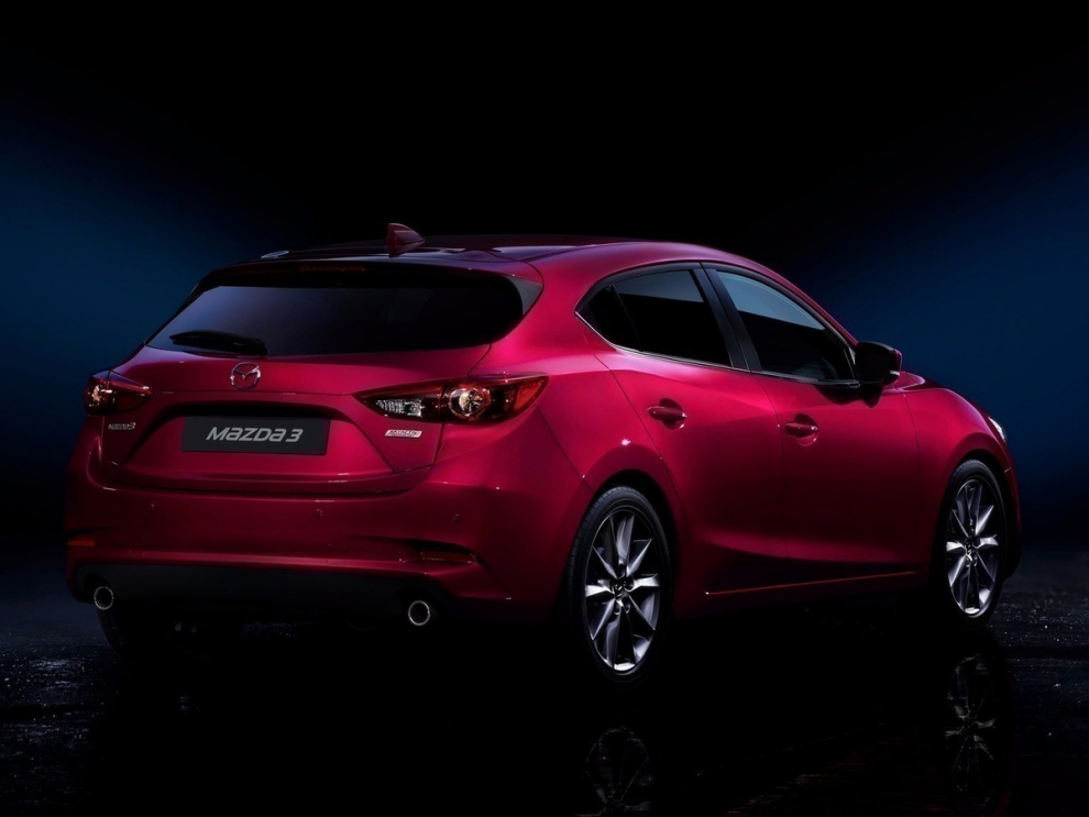 ���� Mazda 3