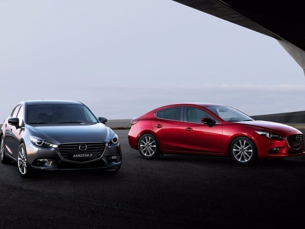 ���� Mazda 3