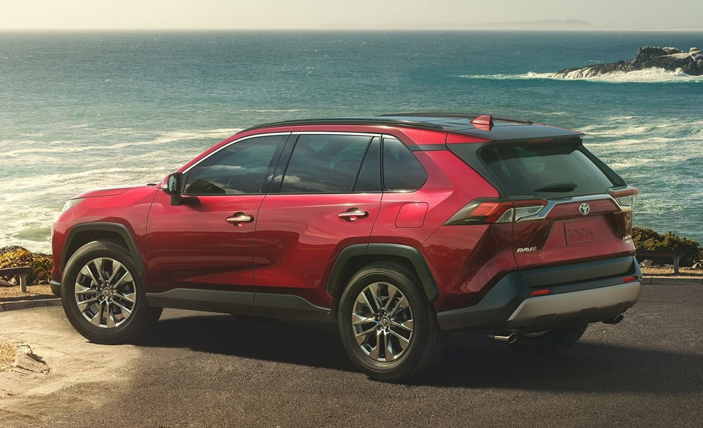 Totota Rav 4 (2018) Внешний вид