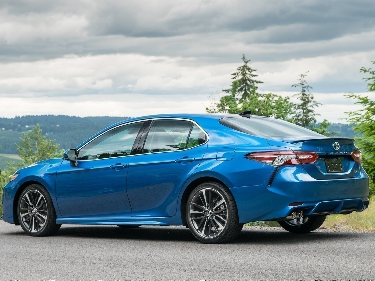 Toyota Camry xv70 3 5