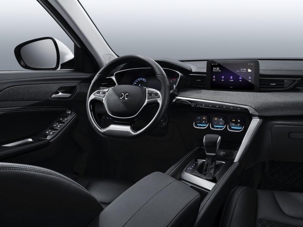 ���� BAIC X35