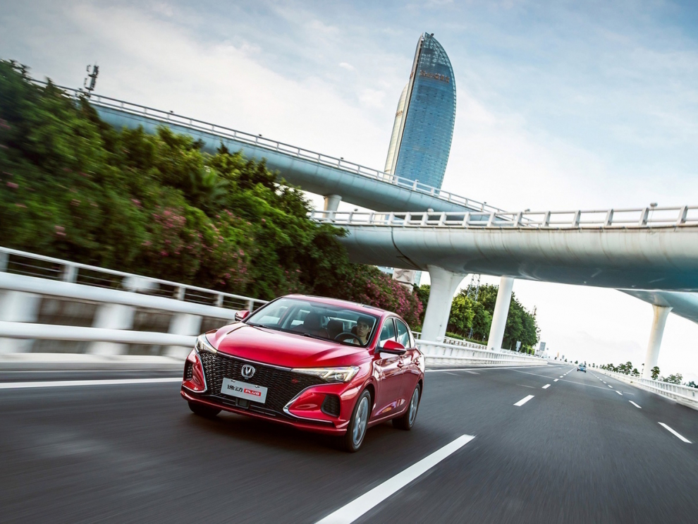 ���� Changan Eado Plus