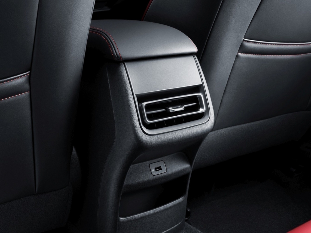 ���� Changan Eado Plus